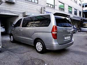 HYUNDAI Starex - Vista 8