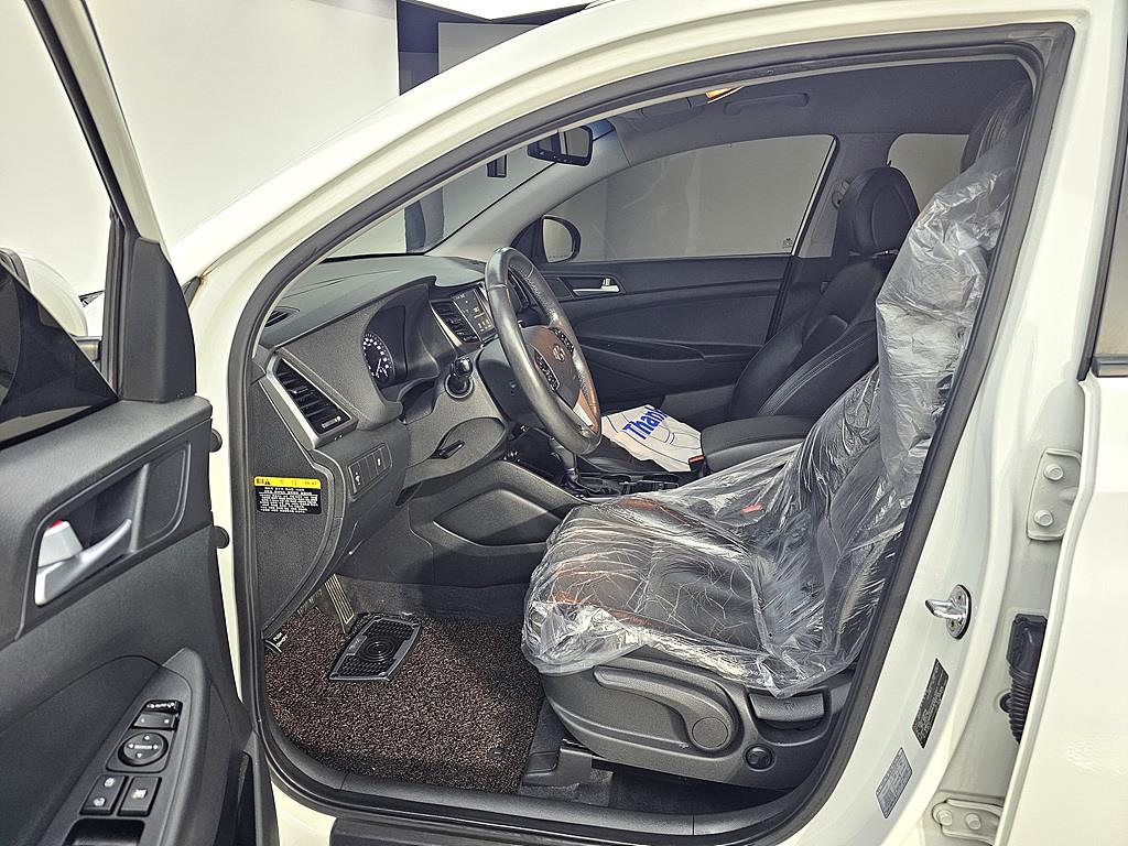 HYUNDAI Tucson - Vista 8