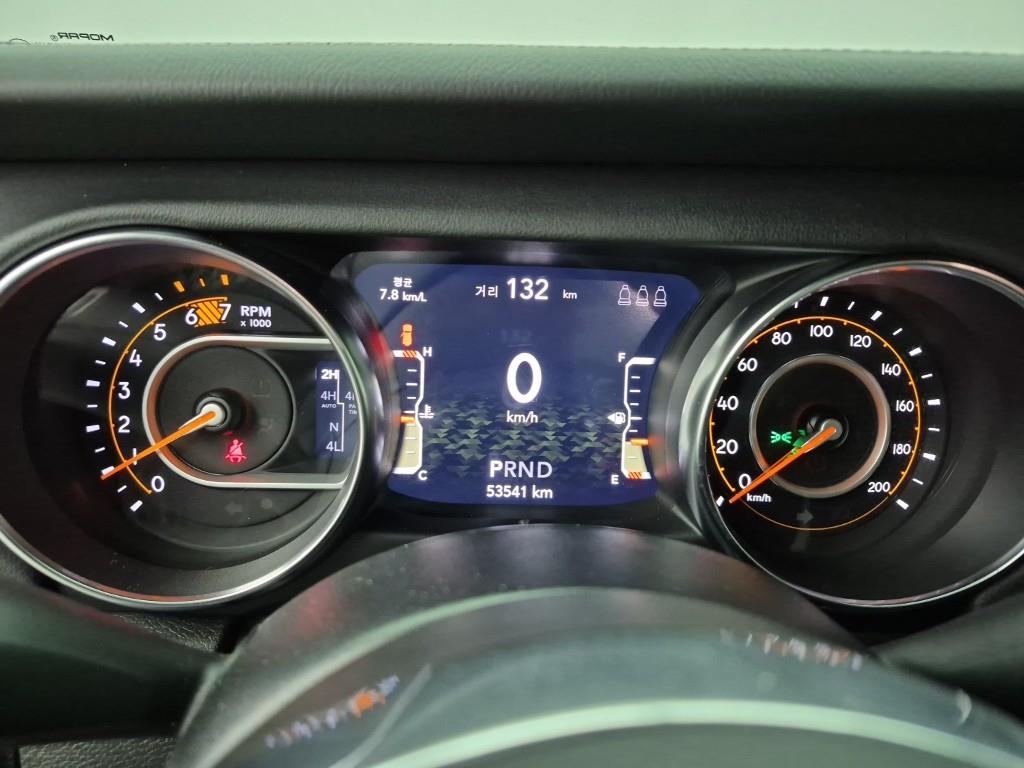 Jeep Wrangler - Vista 7