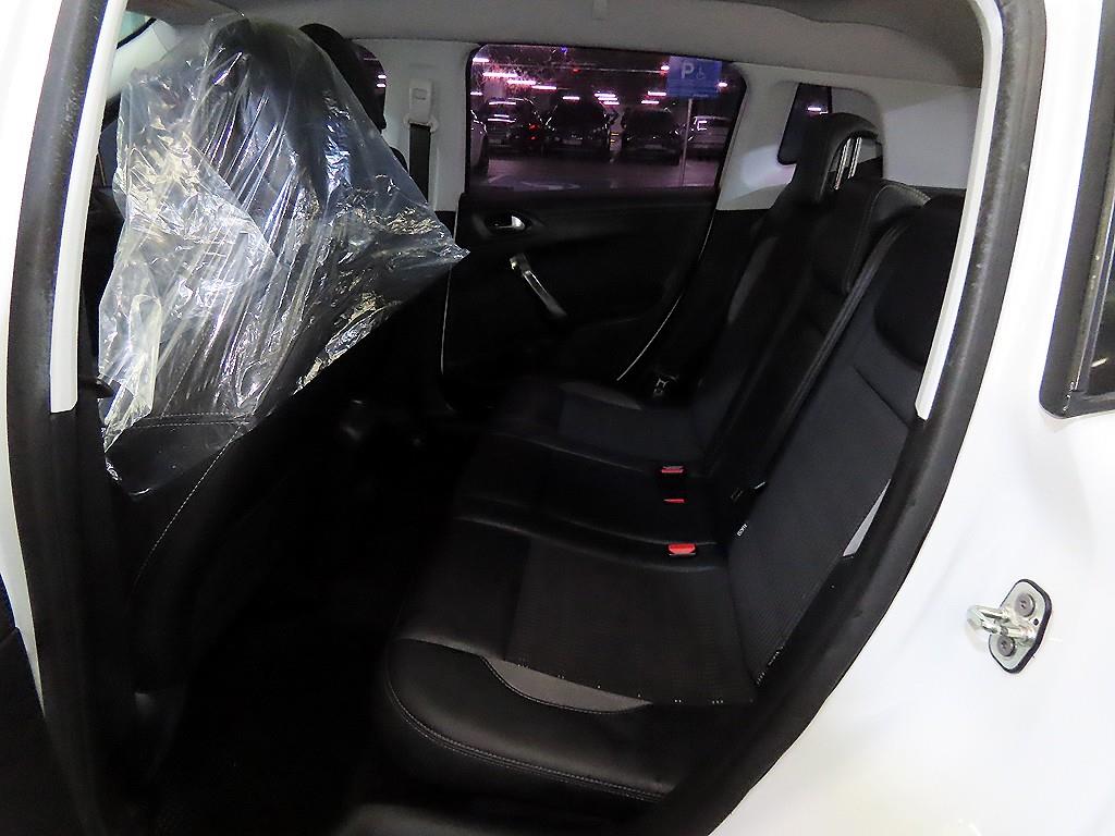 Peugeot 2008 - Vista 7