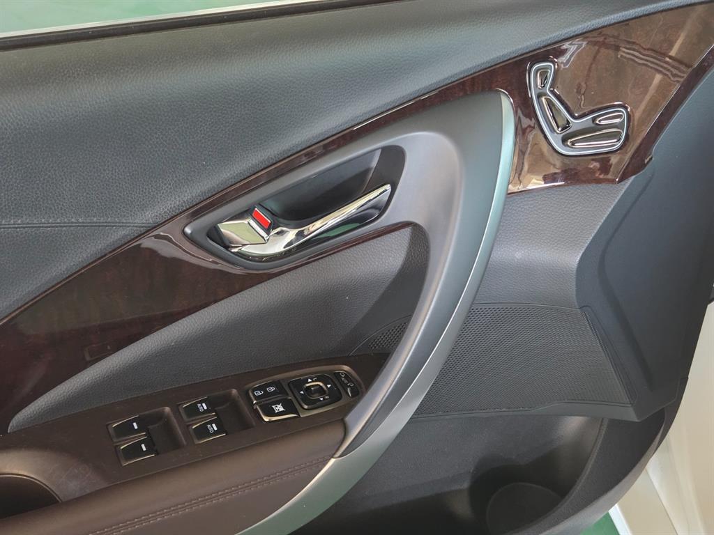 HYUNDAI Grandeur 2013 Blanco - Importación desde Corea - HF Imports Iquique - Foto 15