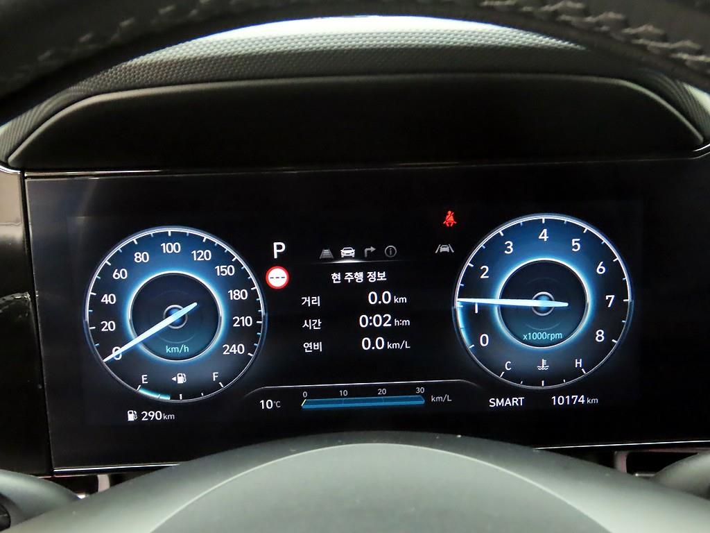 HYUNDAI Avante - Vista 6