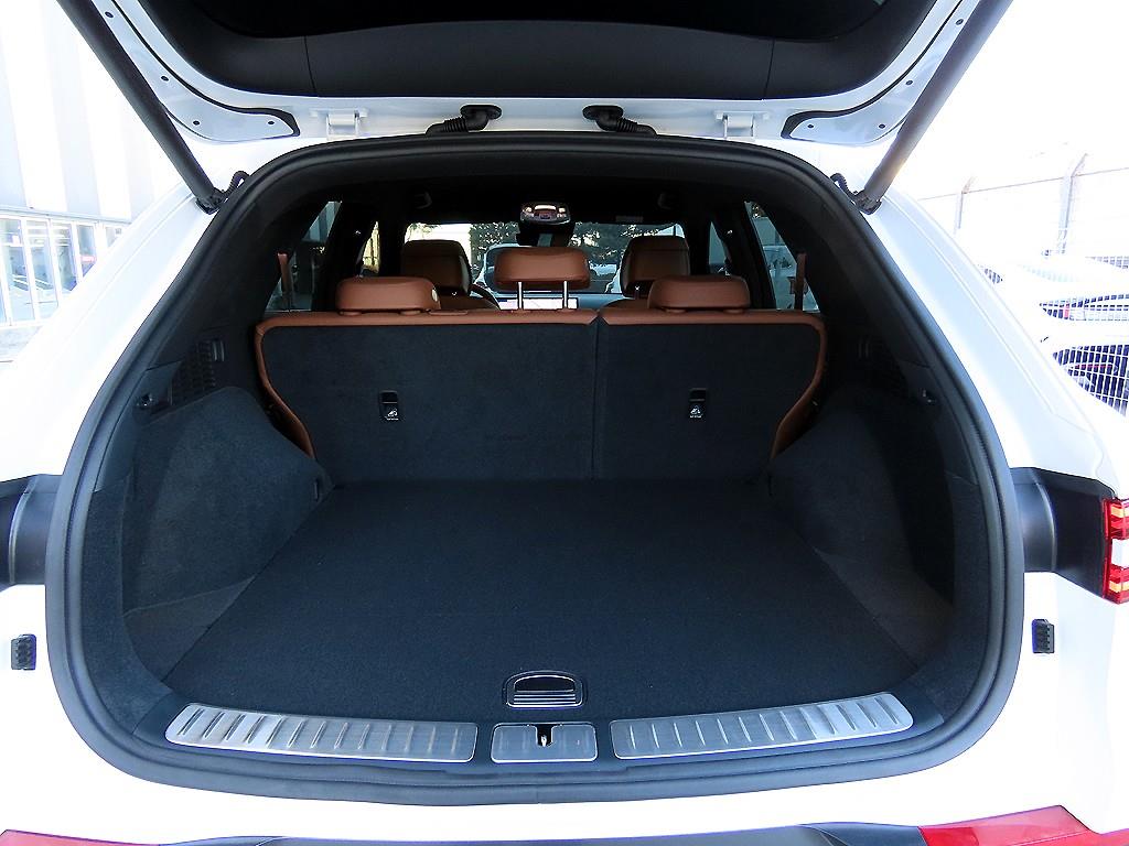 Genesis GV70 2025 Blanco - Importación desde Corea - HF Imports Iquique - Foto 16