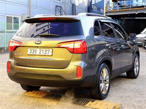 KIA Sorento - Vista 8