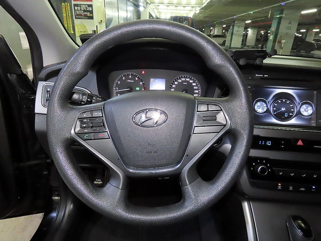 HYUNDAI Sonata - Vista 8