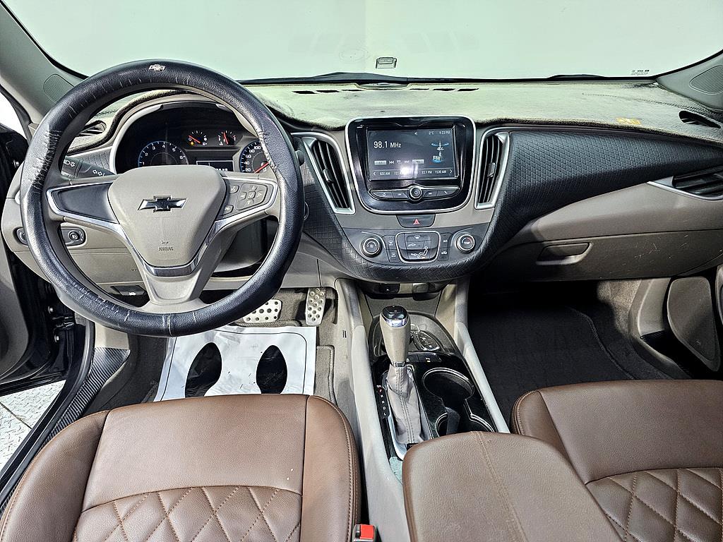 Chevrolet Malibu - Vista 5