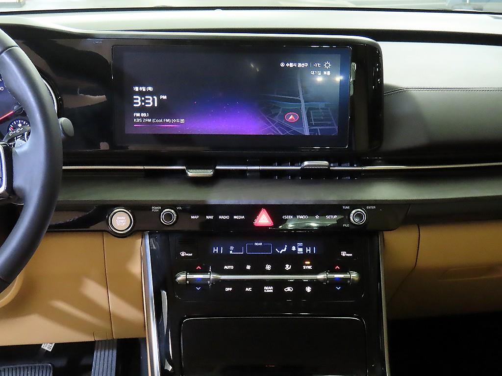 KIA Carnival - Vista 11