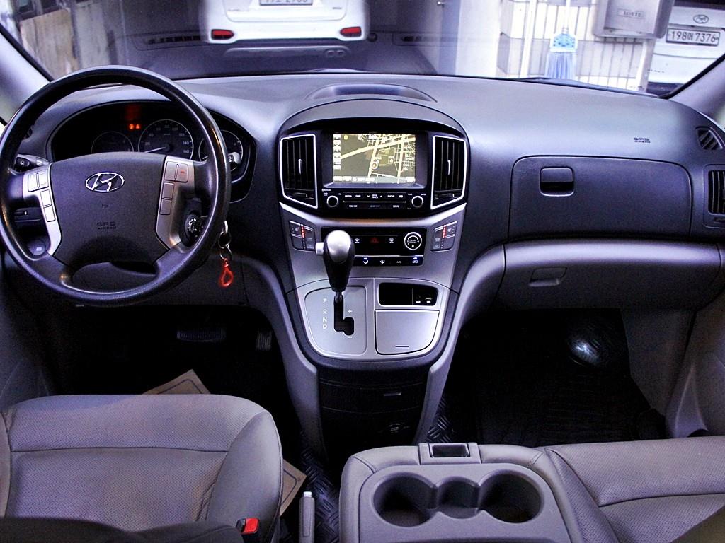 HYUNDAI Starex 2017 Gris - Importación desde Corea - HF Imports Iquique - Foto 7