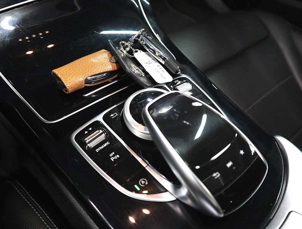 Mercedes Benz C Class 2017 Negro - Importación desde Corea - HF Imports Iquique - Foto 15