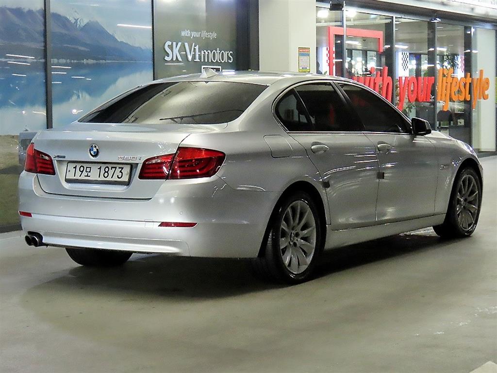 BMW 5 Series - Vista 4