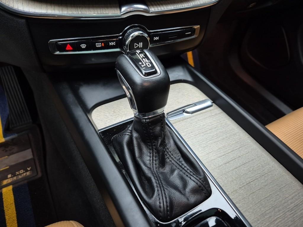 Volvo XC60 - Vista 8