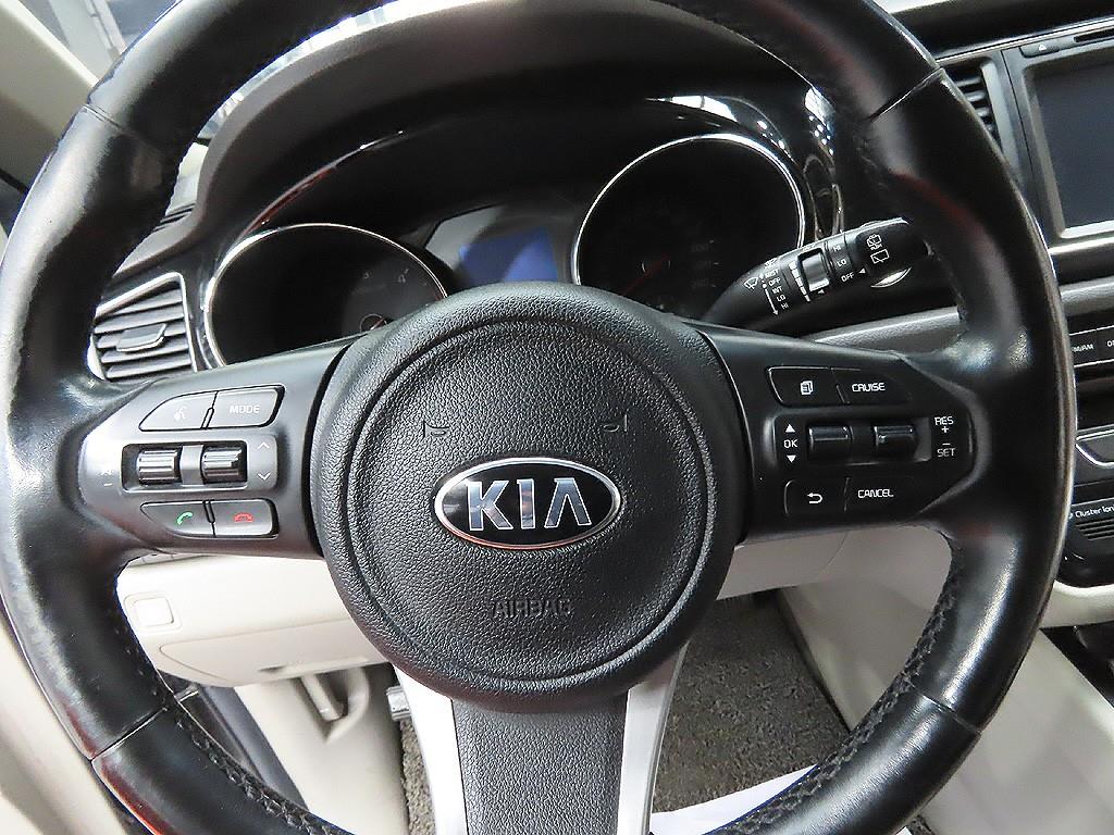 KIA Carnival 2016 Gris - Importación desde Corea - HF Imports Iquique - Foto 13