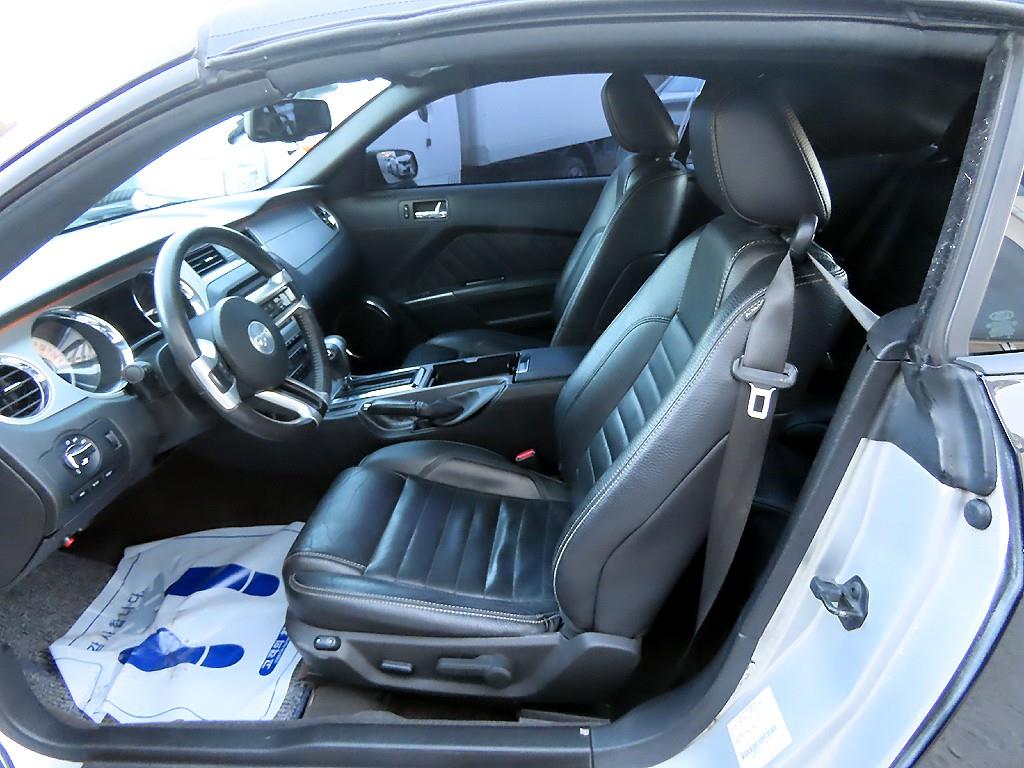 Ford Mustang - Vista 5