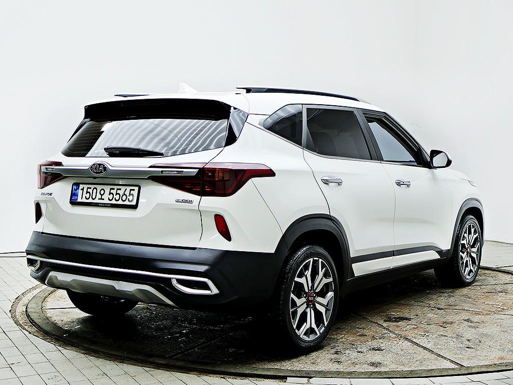 KIA Seltos - Vista 7