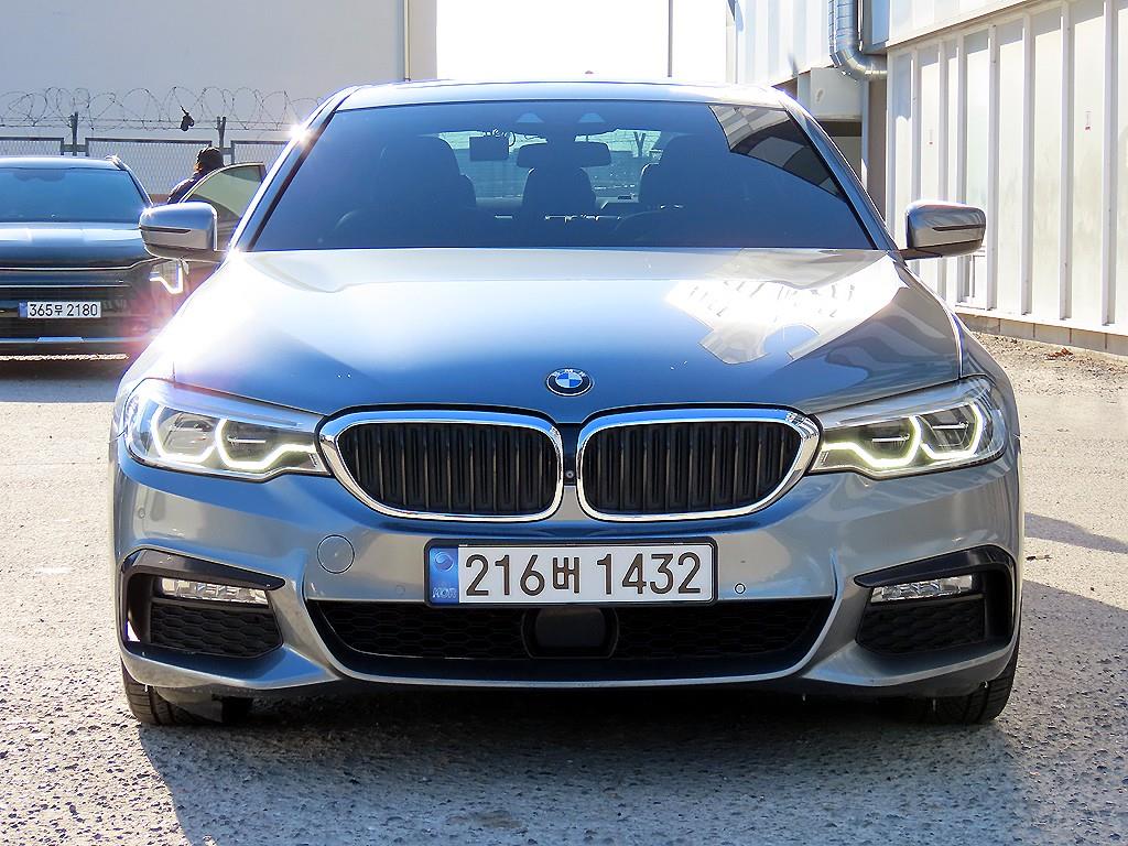 BMW 5 Series 2018 Gris - Importación desde Corea - HF Imports Iquique - Foto 1