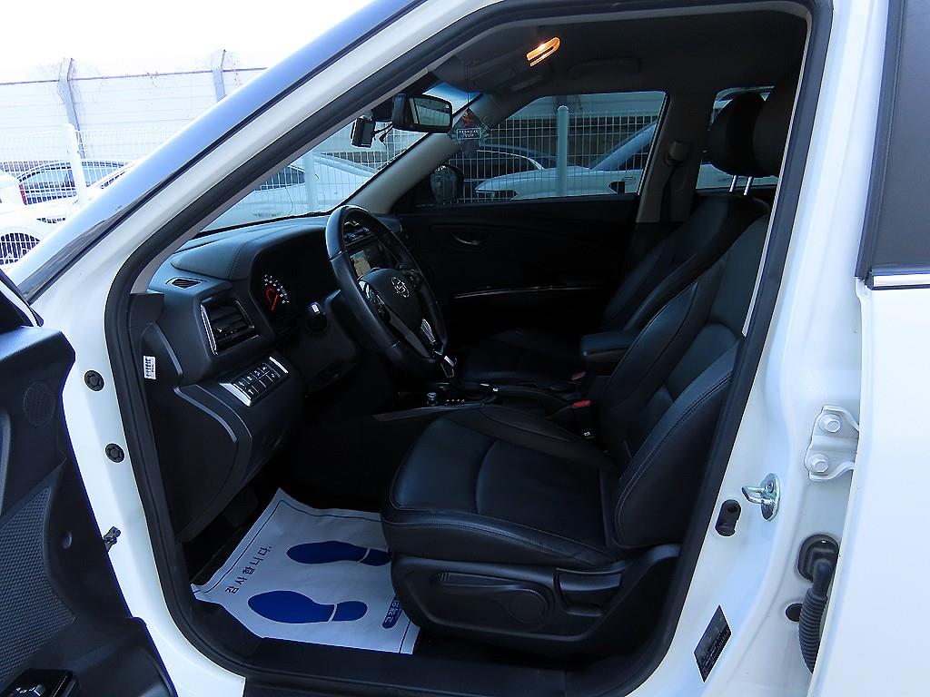 Ssangyong Tivoli - Vista 5