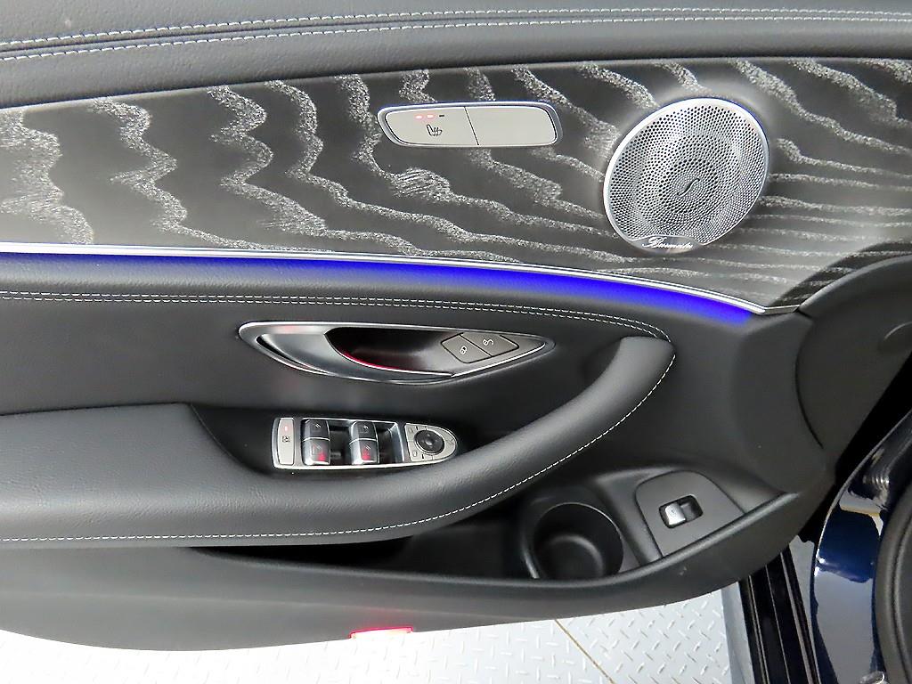 Mercedes Benz E class - Vista 11