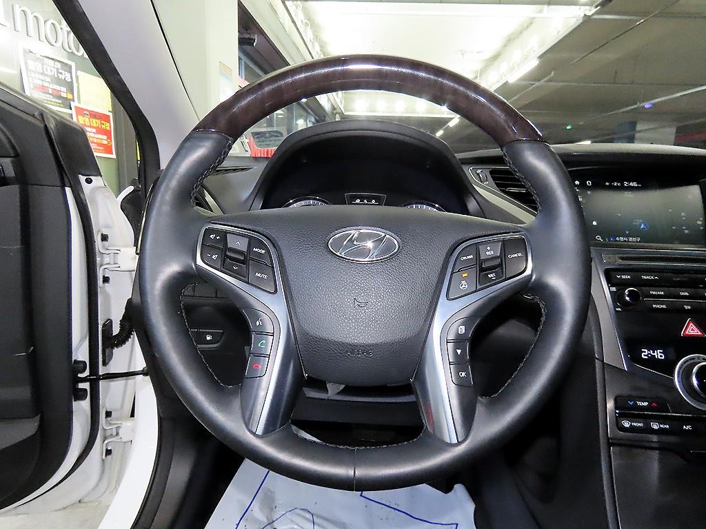 HYUNDAI Grandeur - Vista 8