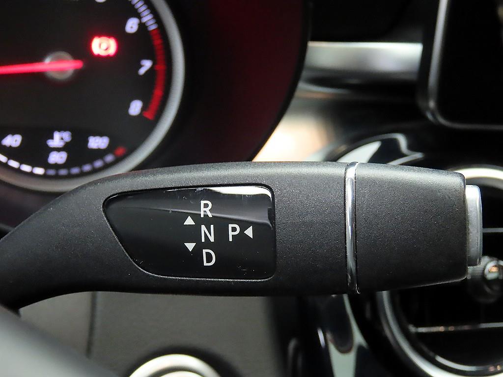 Mercedes Benz C Class - Vista 10