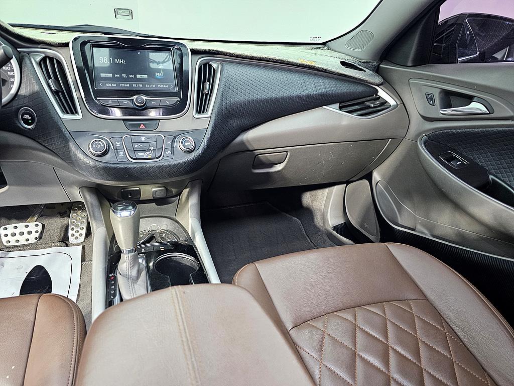 Chevrolet Malibu - Vista 10