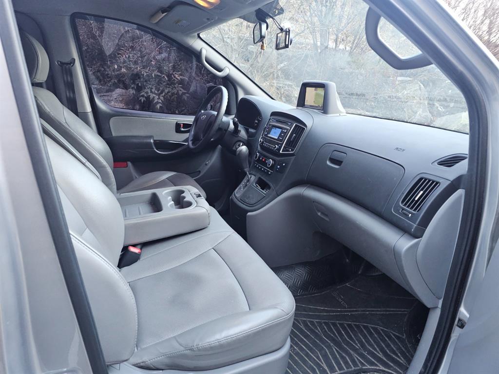 HYUNDAI Starex 2019 Gris - Importación desde Corea - HF Imports Iquique - Foto 17