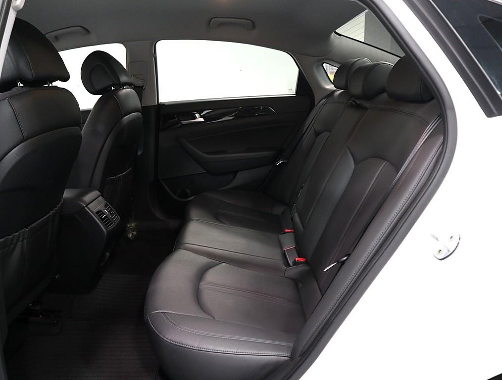 HYUNDAI Sonata - Vista 11