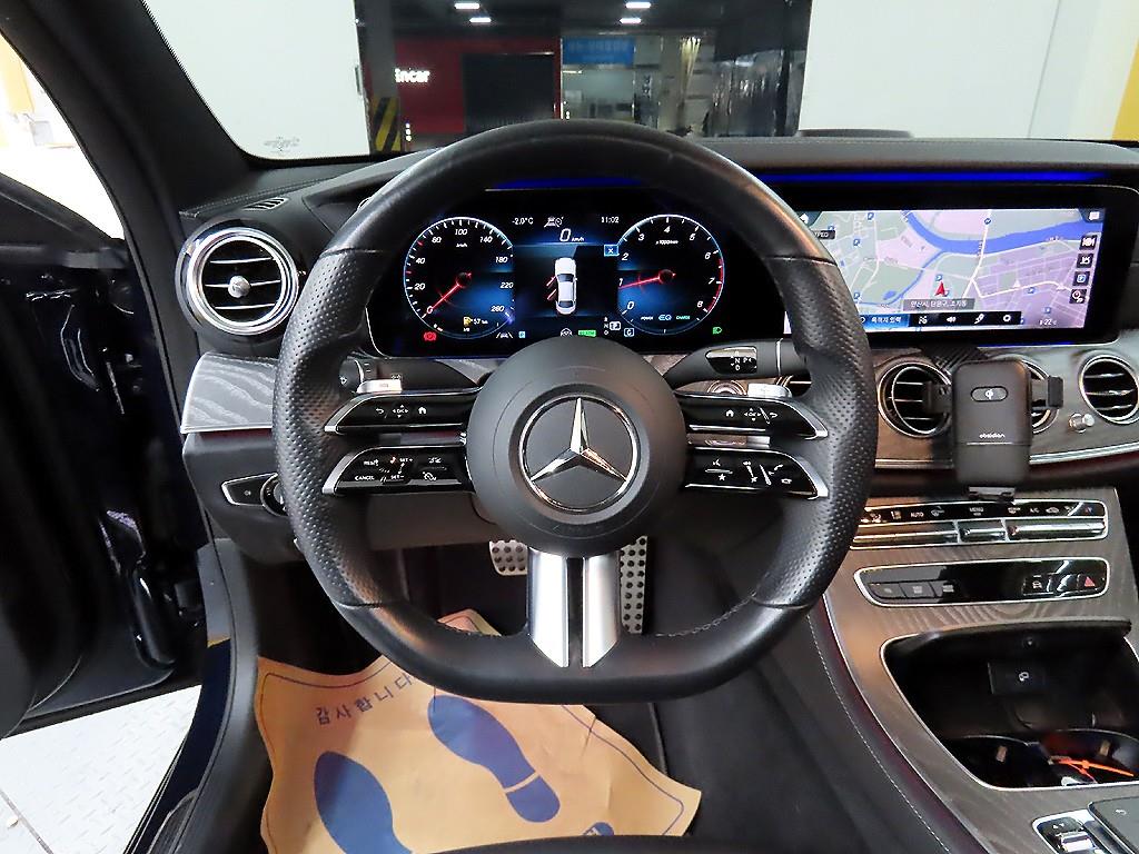 Mercedes Benz E class - Vista 9