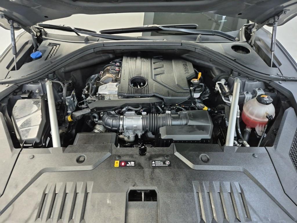 Genesis GV70 - Vista 5