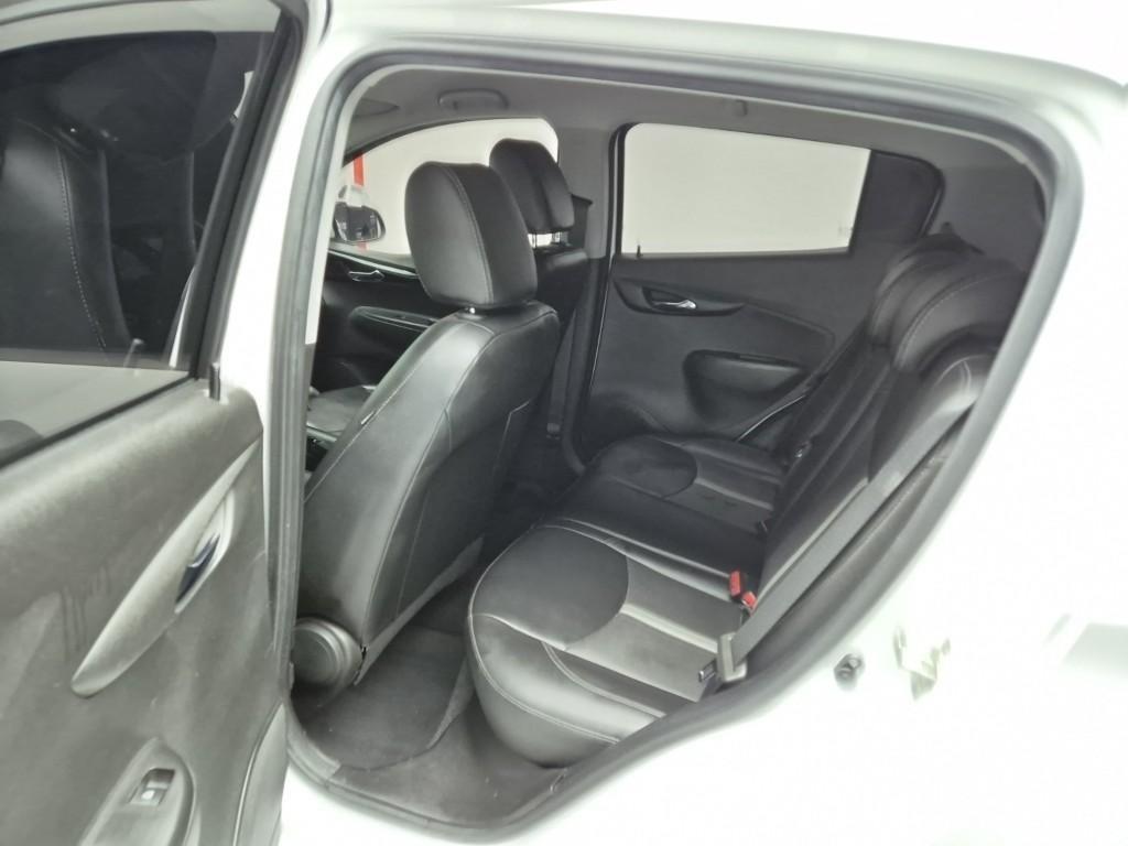 Chevrolet Spark - Vista 12