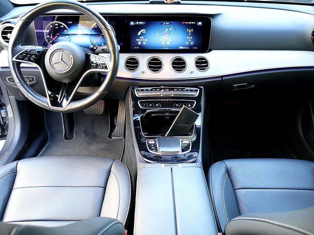 Mercedes Benz E class - Vista 9