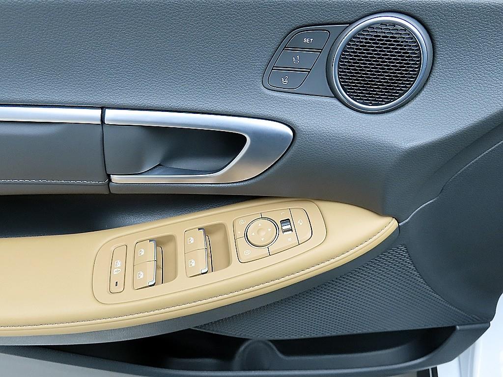 HYUNDAI Sonata - Vista 11