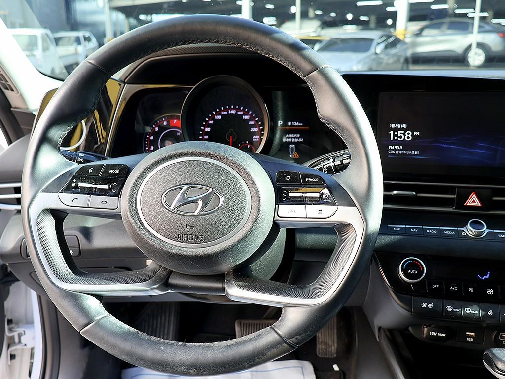 HYUNDAI Avante 2021 Blanco - Importación desde Corea - HF Imports Iquique - Foto 8
