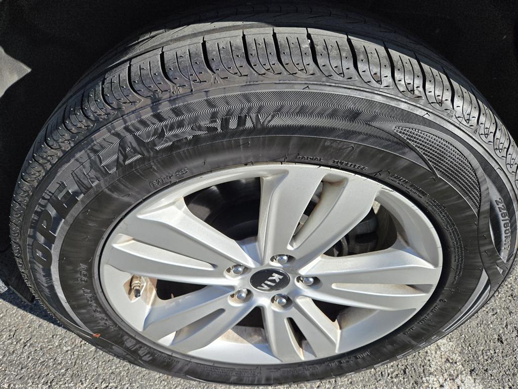 KIA Sportage - Vista 5