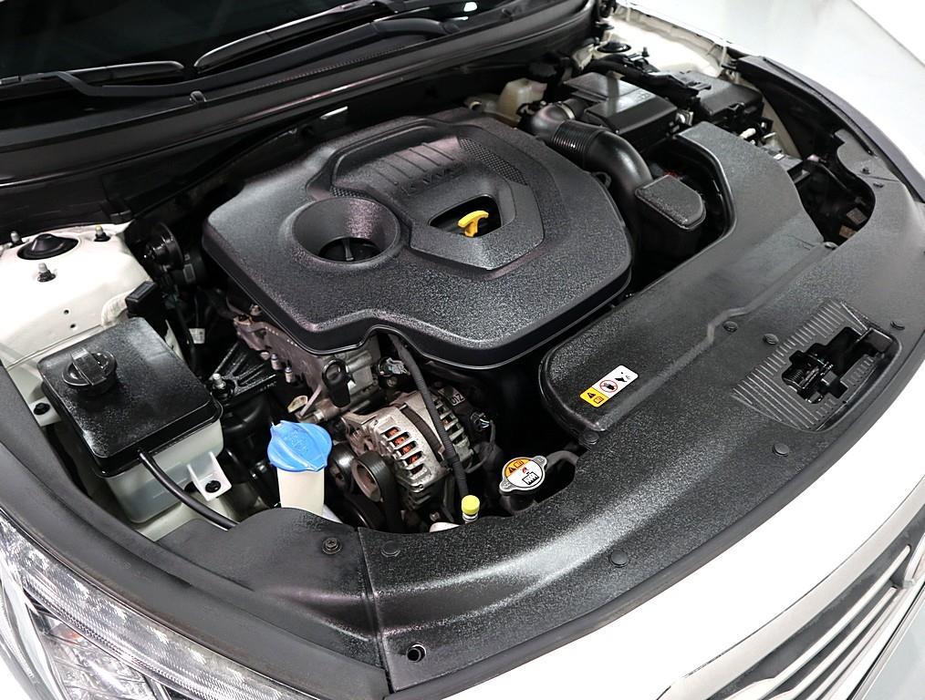 HYUNDAI Sonata - Vista 8