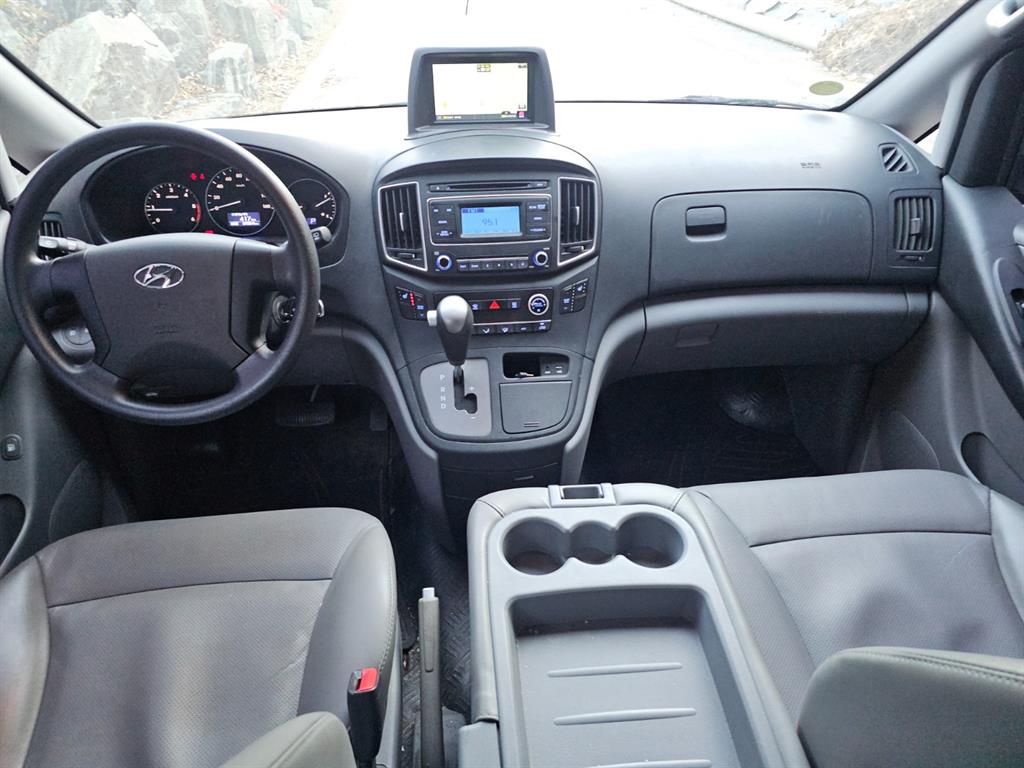 HYUNDAI Starex 2019 Gris - Importación desde Corea - HF Imports Iquique - Foto 16