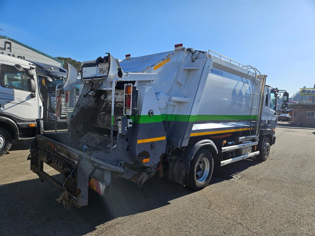 medium and large cargo apChoukJingae - Vista 4