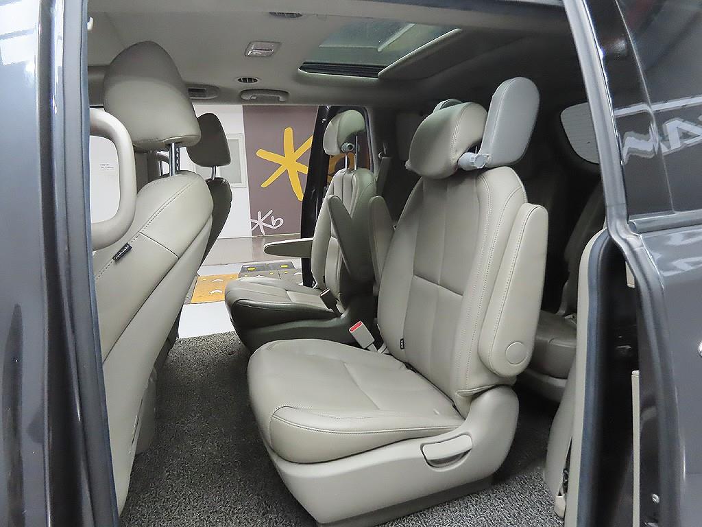 KIA Carnival 2016 Gris - Importación desde Corea - HF Imports Iquique - Foto 9