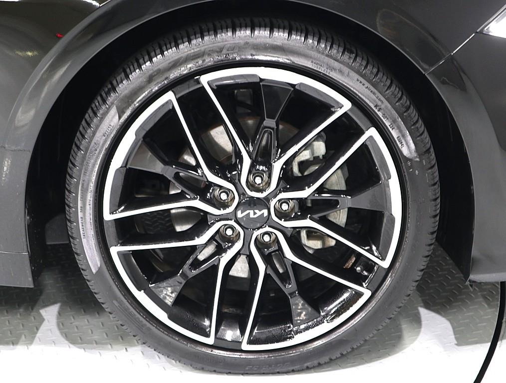 KIA K5 2022 Negro - Importación desde Corea - HF Imports Iquique - Foto 17