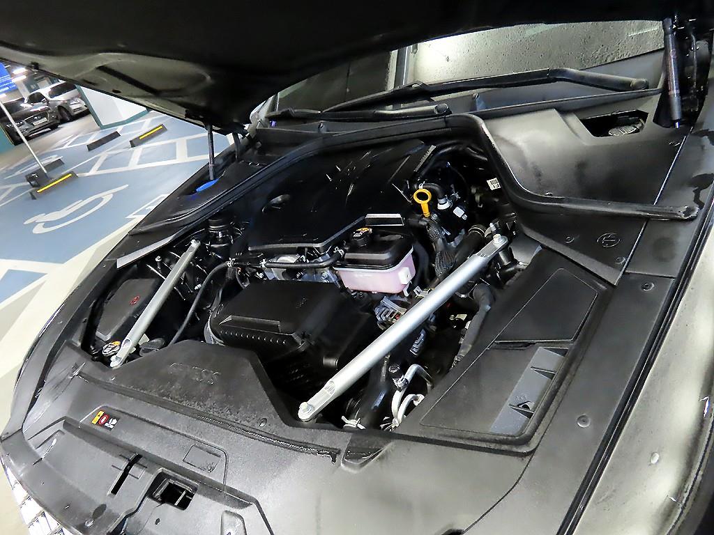 Genesis G80 - Vista 9