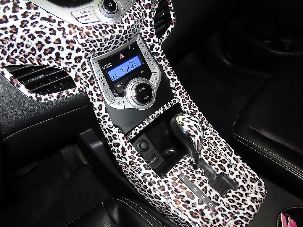 HYUNDAI Avante - Vista 12