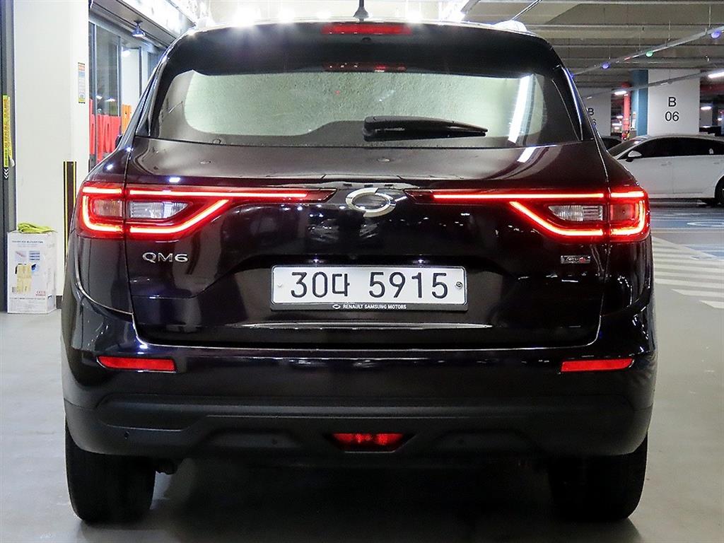 SAMSUNG QM6 - Vista 5