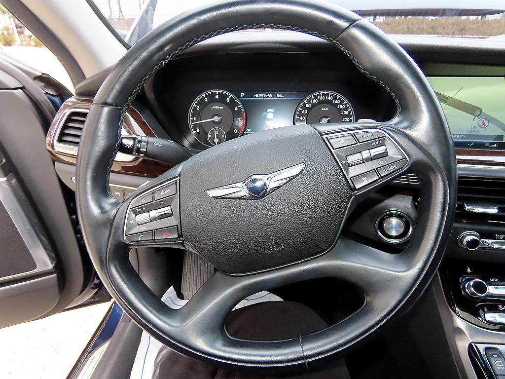 Genesis EQ900 - Vista 8