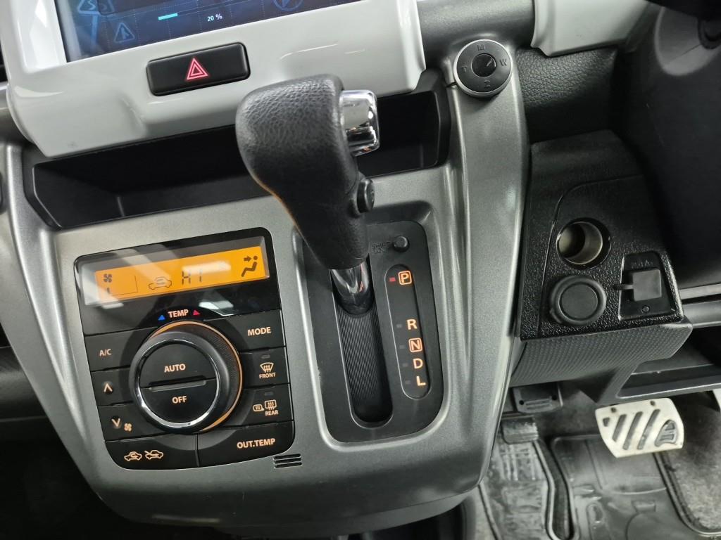 Suzuki Hustler - Vista 8