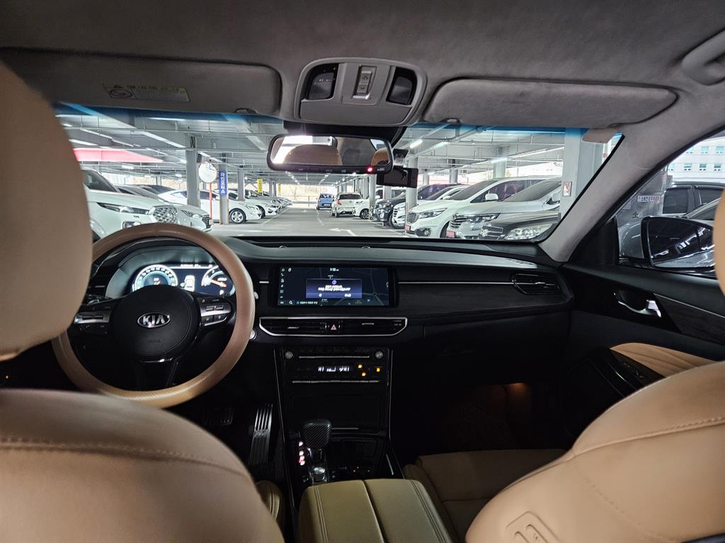 KIA K7 - Vista 8