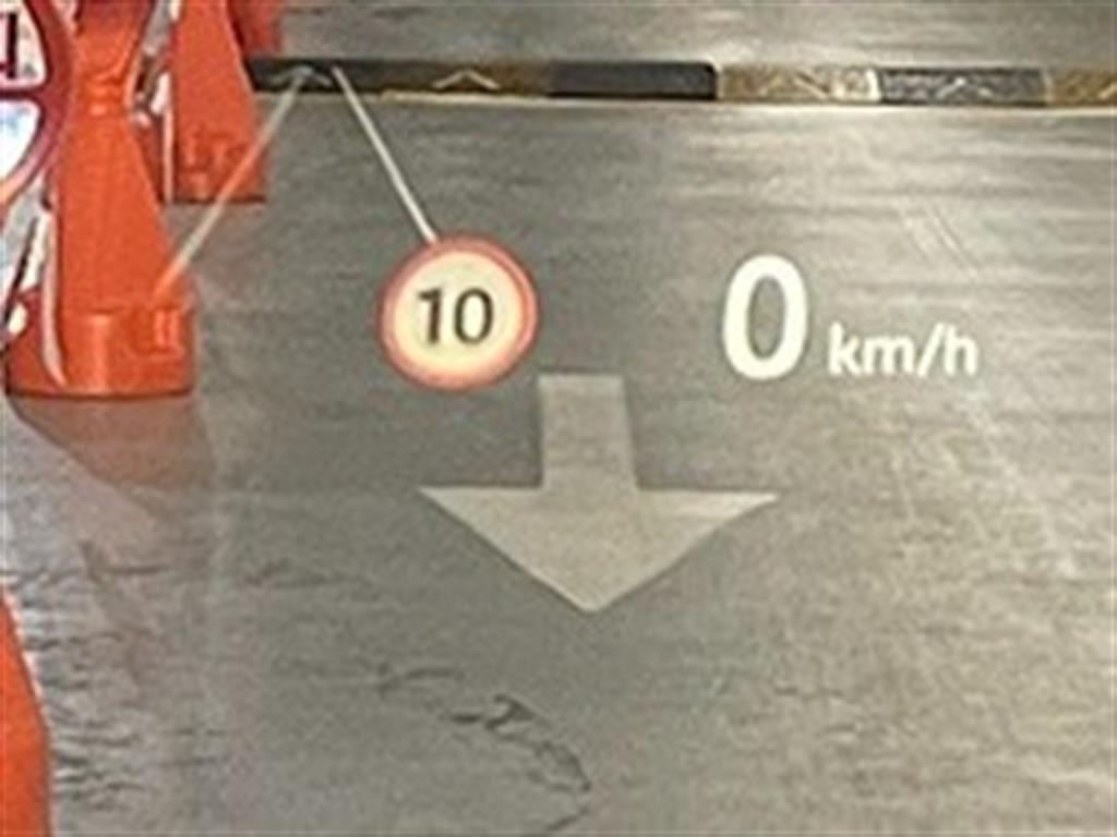 Land Rover Defender 2024 Café - Importación desde Corea - HF Imports Iquique - Foto 14