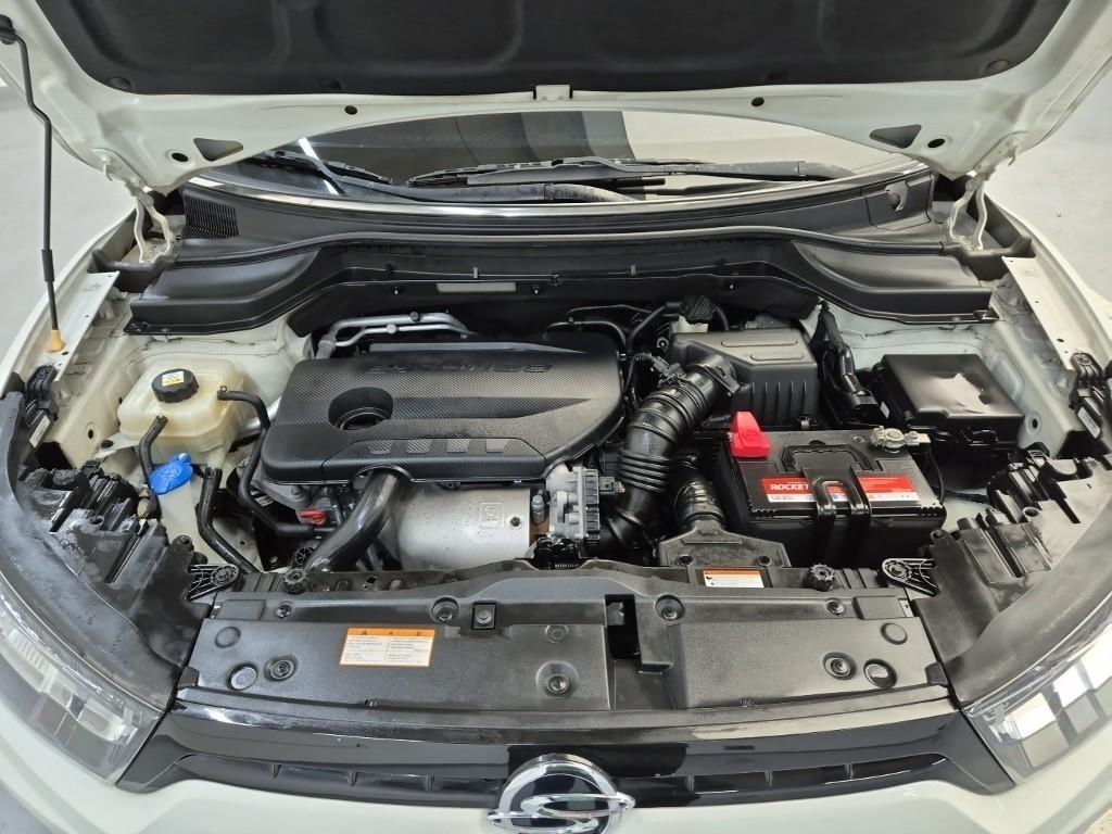 Ssangyong Tivoli 2018 Blanco - Importación desde Corea - HF Imports Iquique - Foto 20