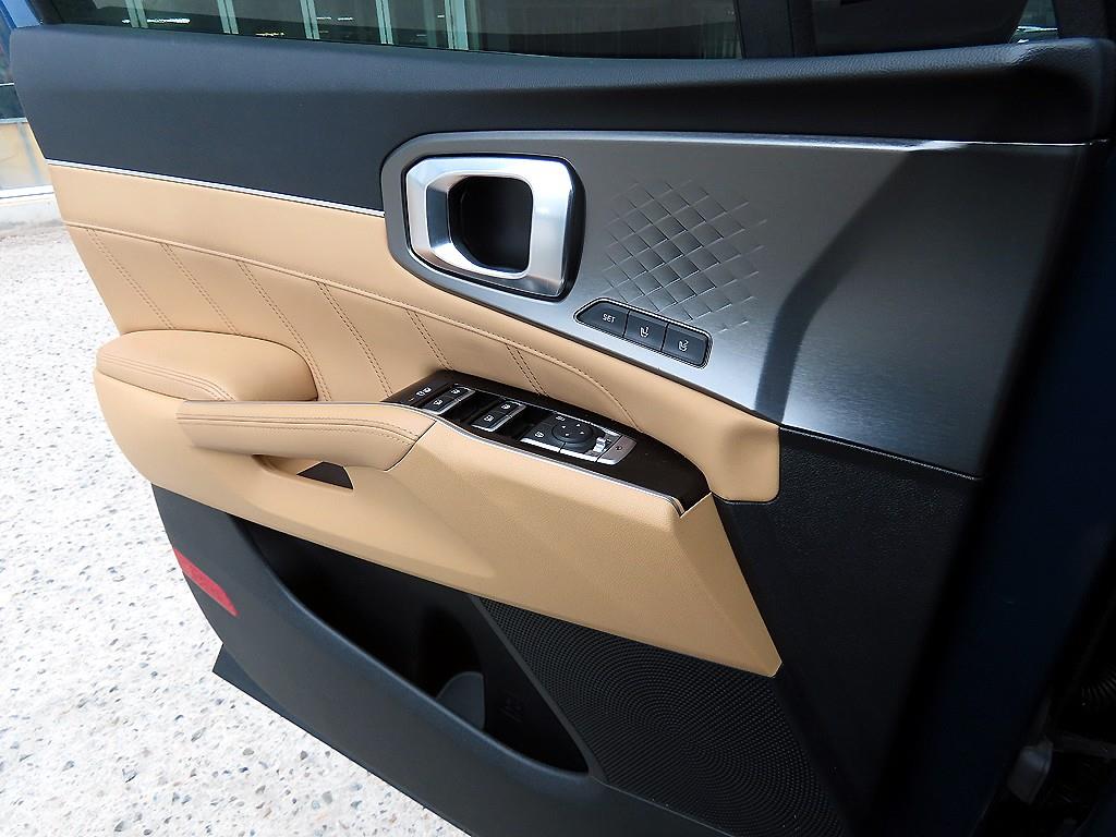 KIA Sorento - Vista 11