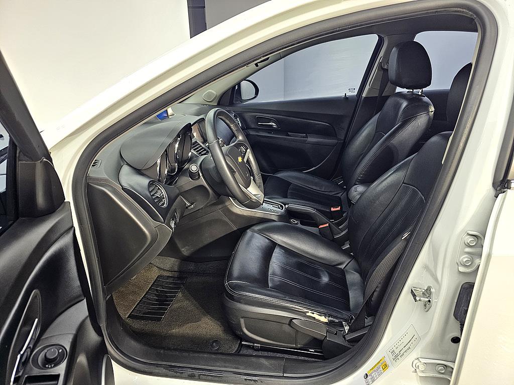 Chevrolet Cruise - Vista 8