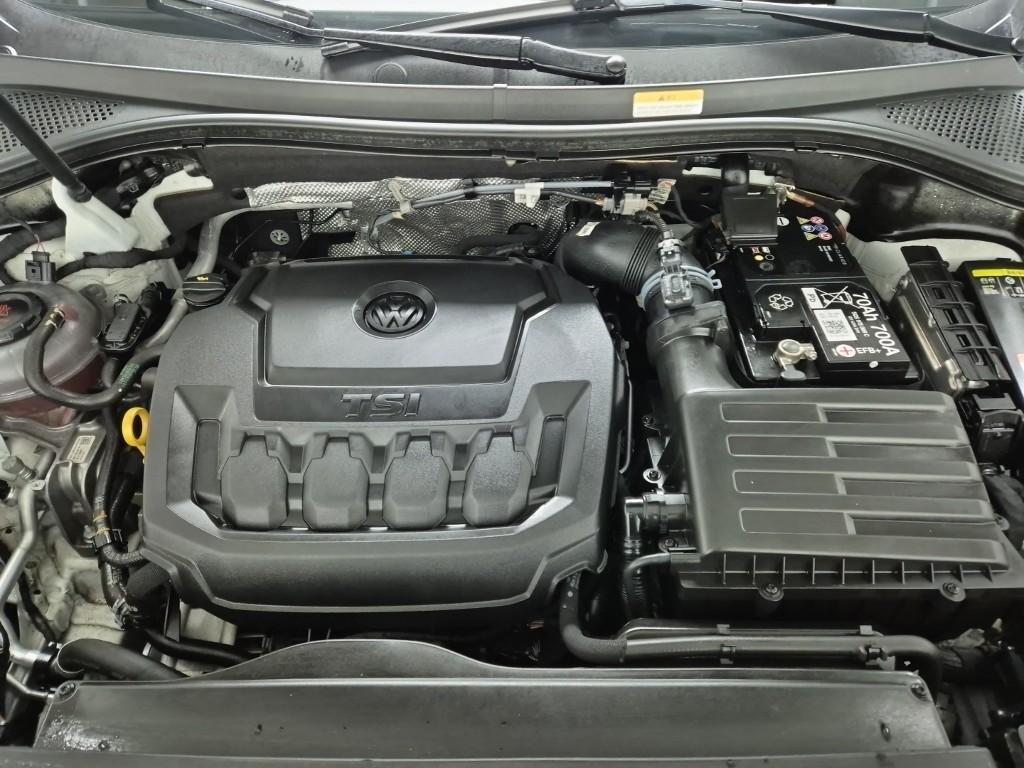 Volkswagen Tiguan - Vista 5