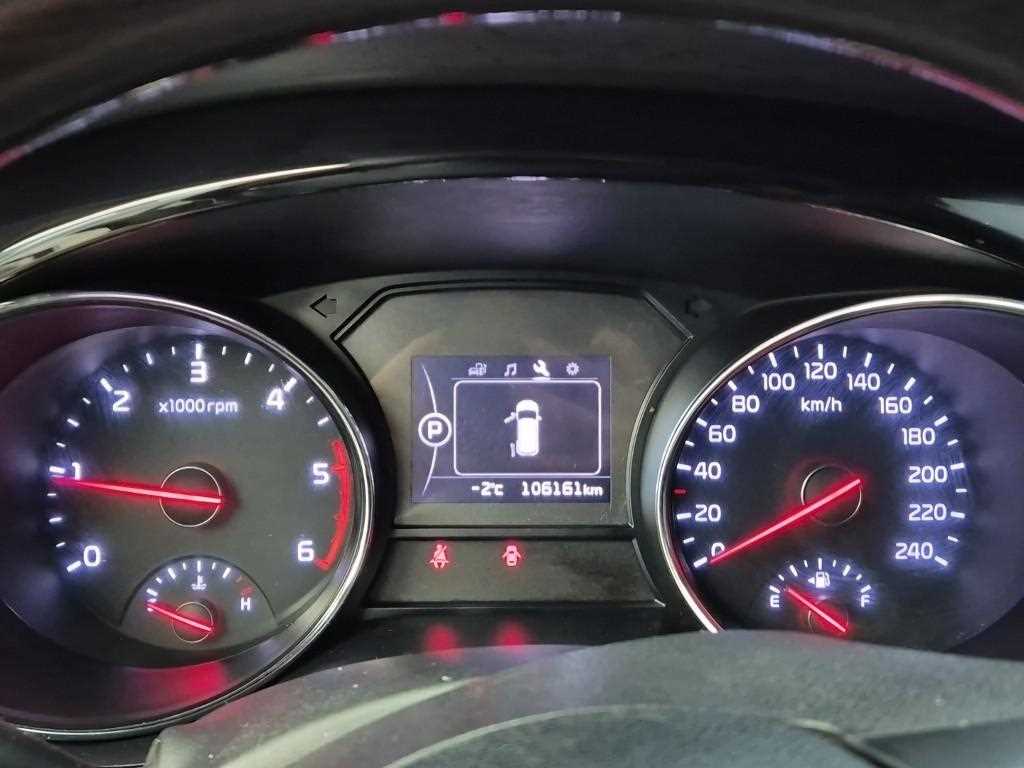 KIA Carnival - Vista 6